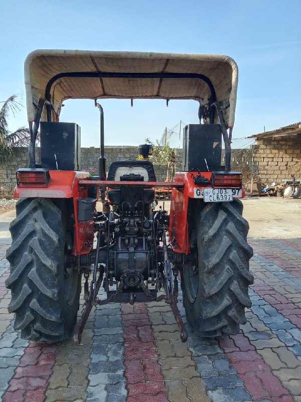 tractor 241