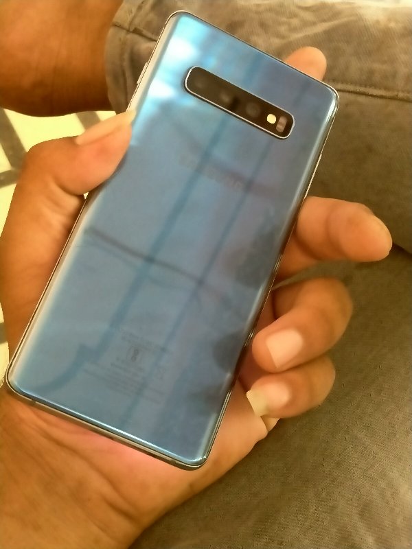 Samsung s10 plu...