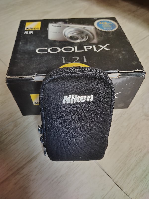 Nikon COOLPIX L...