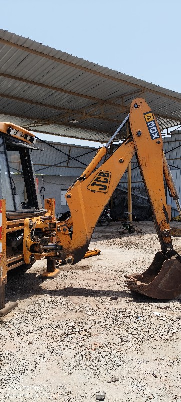 jcb 3DX 
2007 m...