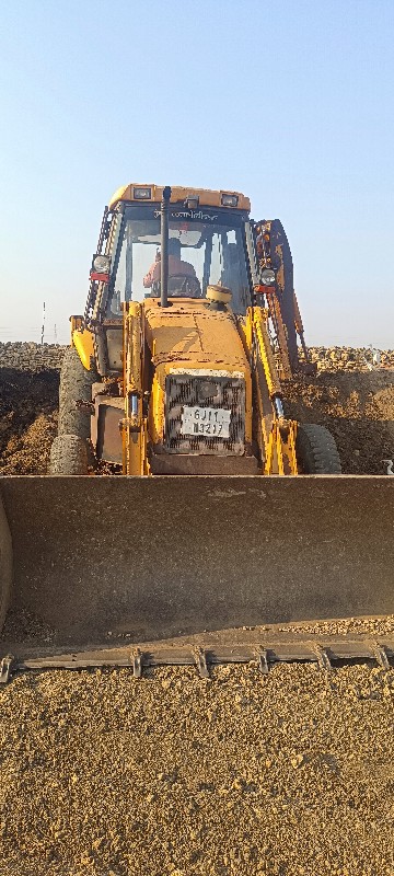 JCB 600000