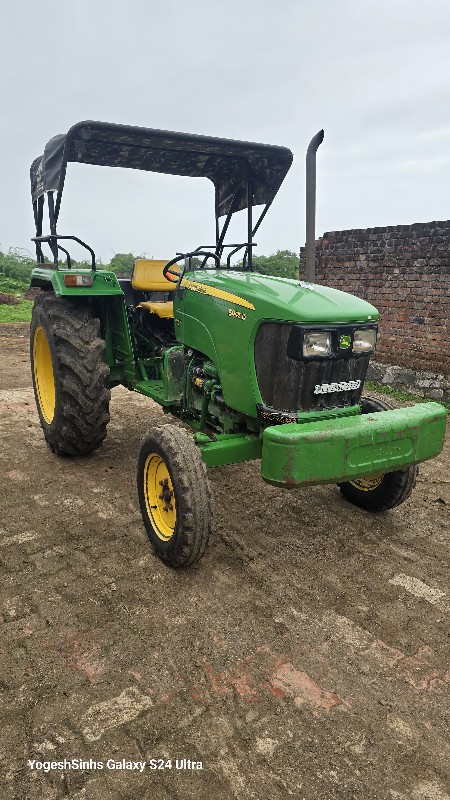 John deere 5045...