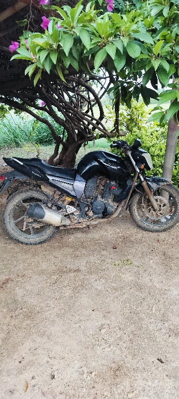 yamaha fz ..sat...