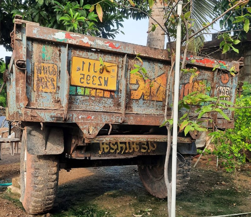 ટેલર વેચવા નુ છ...