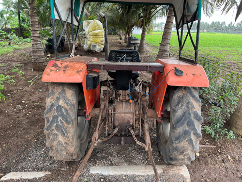 Massey ferguson...