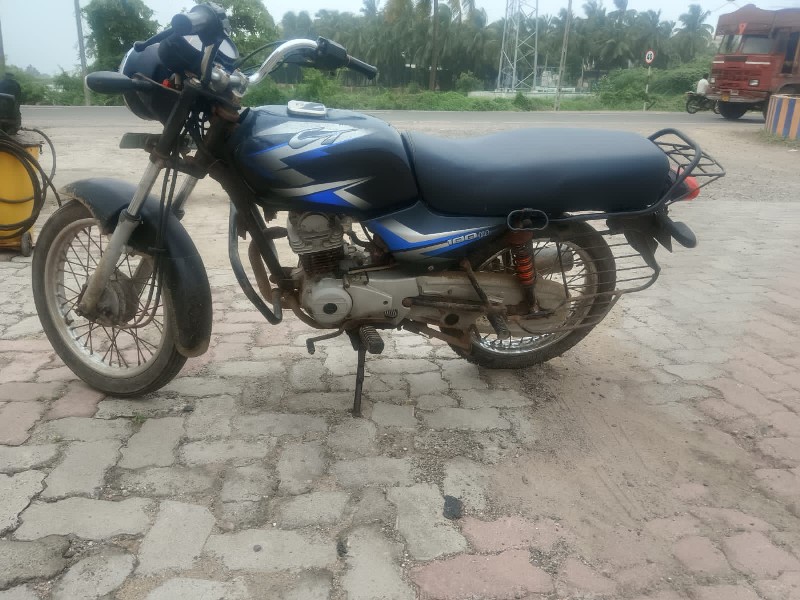 City 100 Bajaj