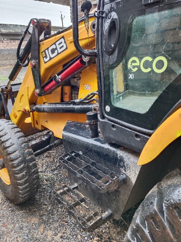 jcb 3DX 2020