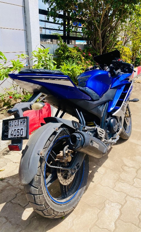 R15 V2 - 2015