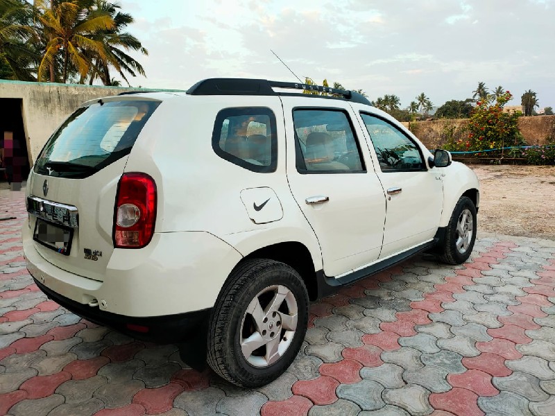 Renault duster...