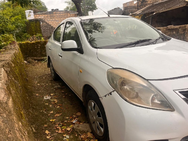 nissan sunny ફો...