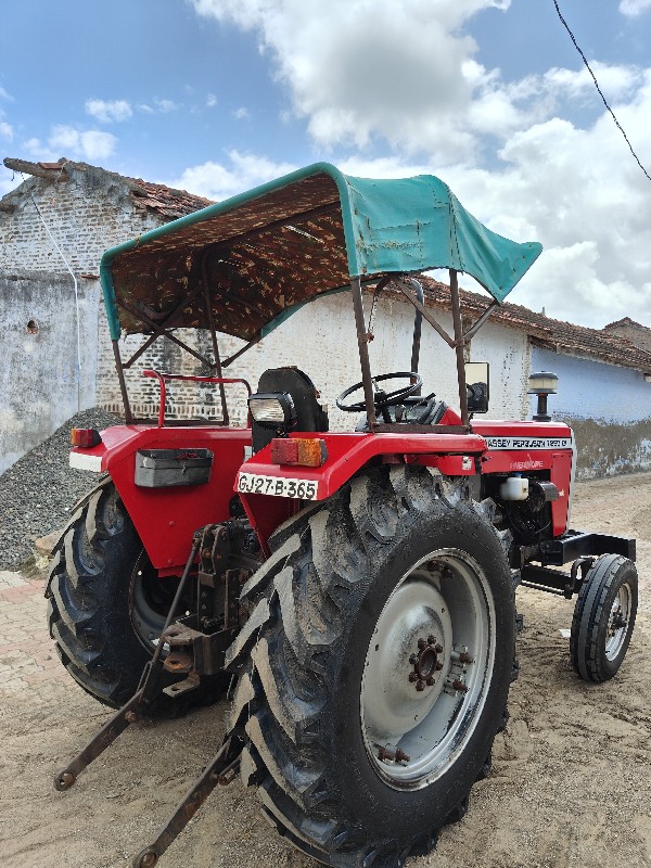 Massey Ferguson...