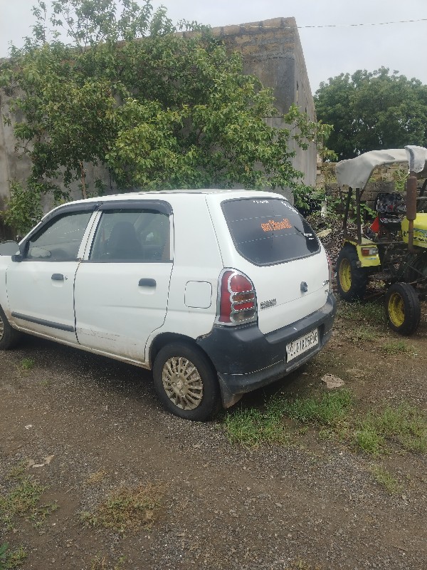 અલ્ટો વેચવાનો છ...