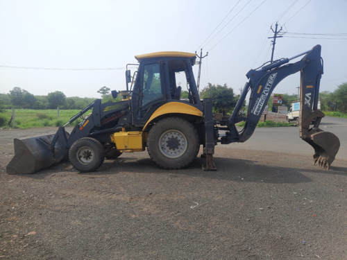 Mahindra jcb