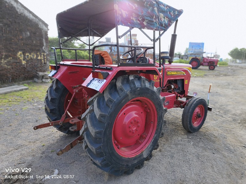 Mahindra 275Di...