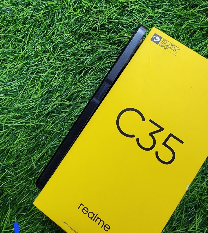 realme c35
4-64...