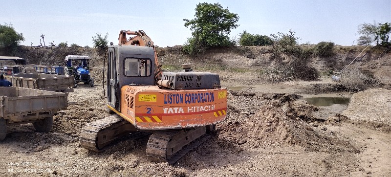 Tata hitachi 11...