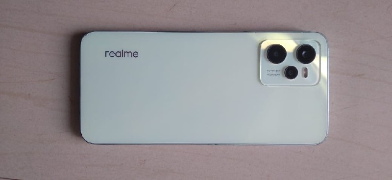 Realme C35