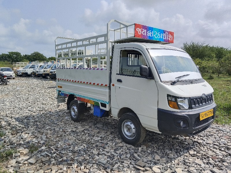 mahindra suparo...