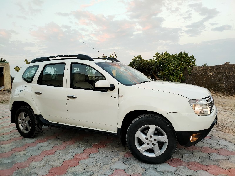 Renault duster...