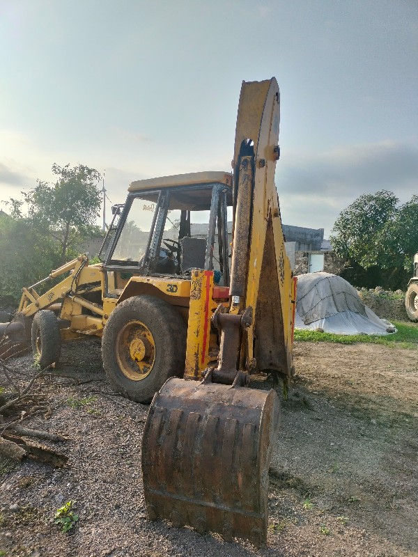 JCB 3d 2004