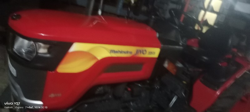 mahindra જીવો 2...