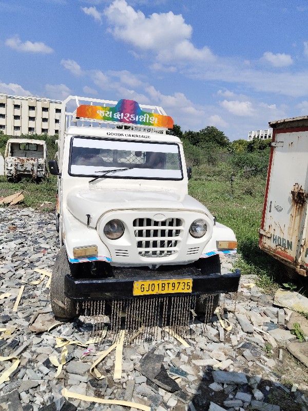 mahindra bolero...