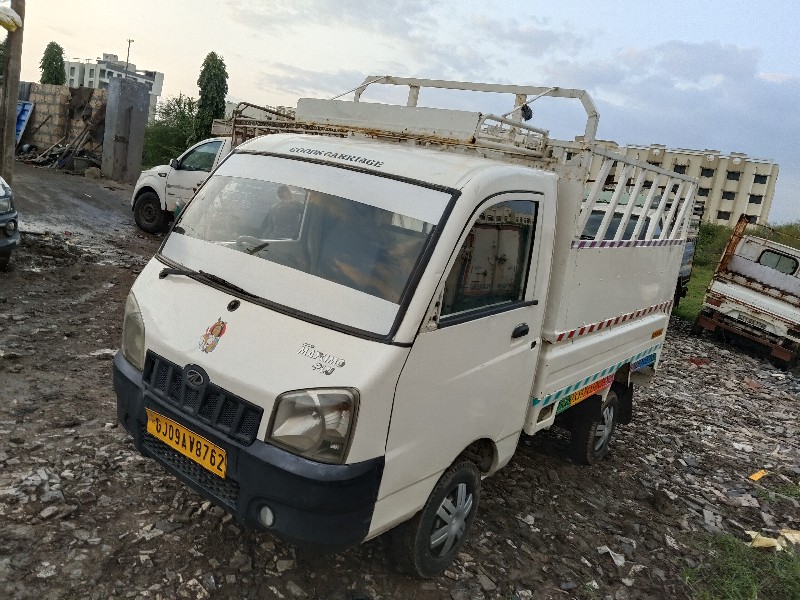 mahindra suparo...