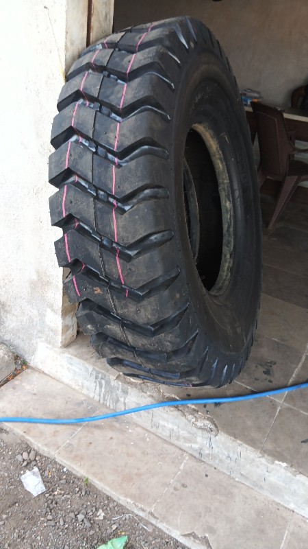 shivam tyre rim...