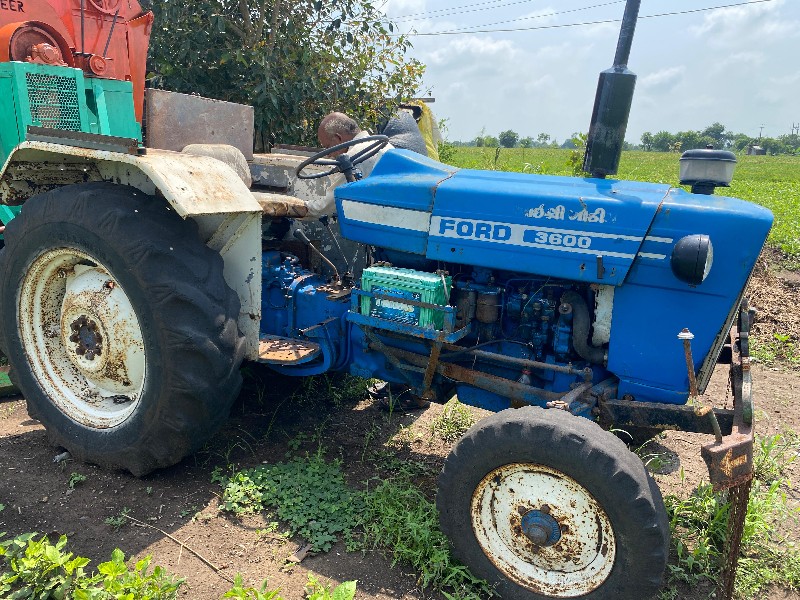 Ford 3600 વેચવા...