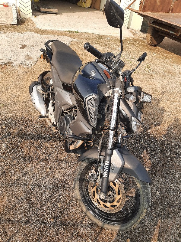 Yamaha FZ