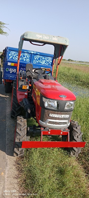 mahindra જીવો 2...