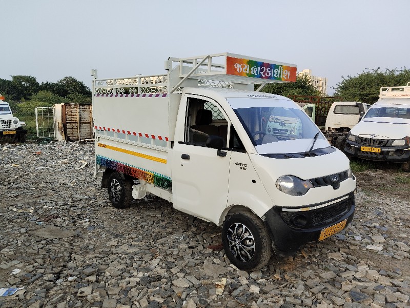 mahindra jeeto...