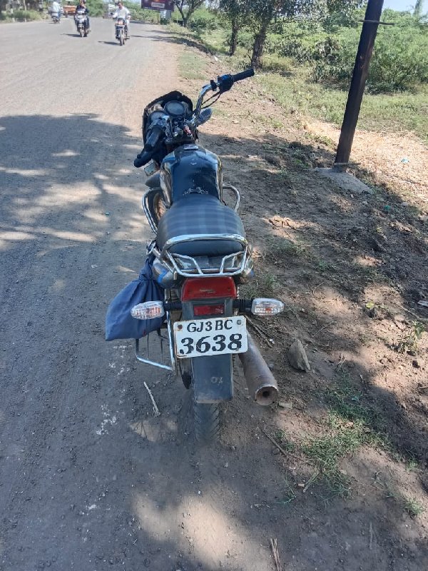 ct 100 bajaj mo...