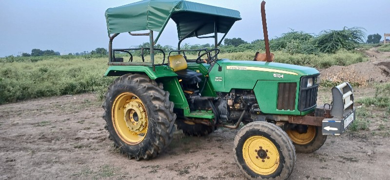 John deere 5104...