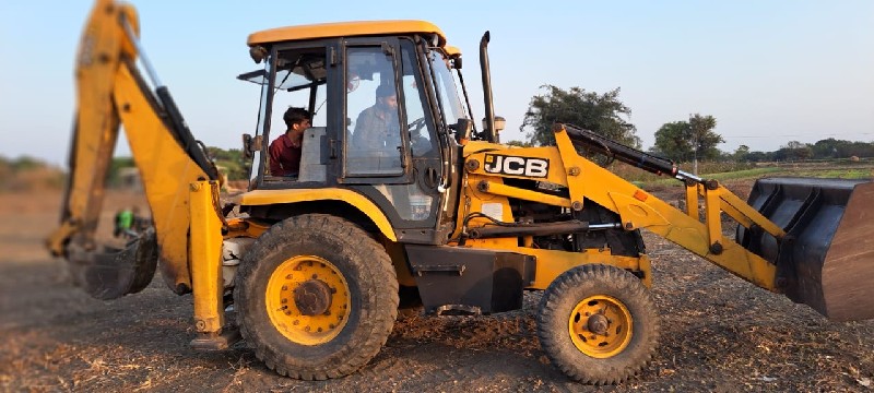 jcb