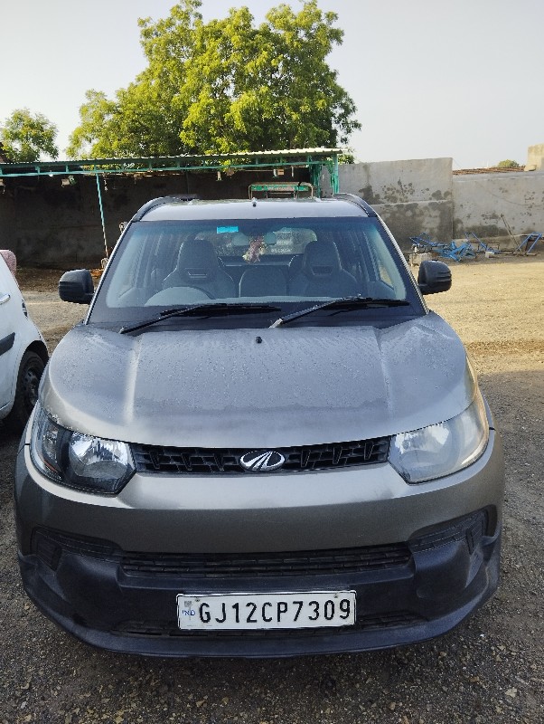 mahindra kuv