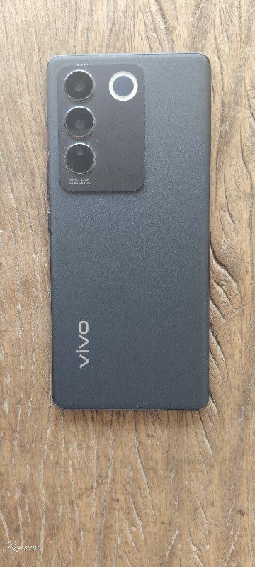 Vivo V27