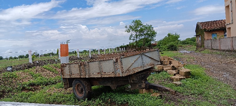 ટોલી વેચવાની સે