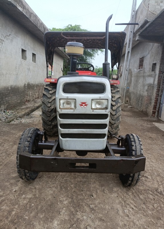 7250 di Massey...