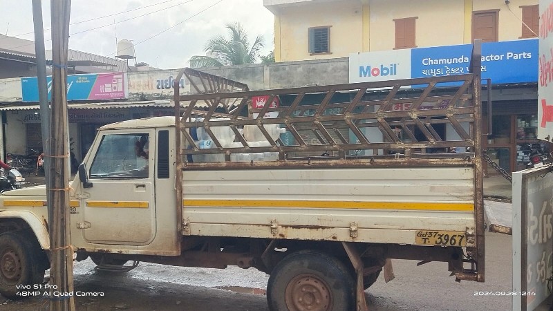 mahindra Bolero...