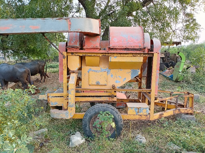 થરેશ્રર વેચવાનુ...