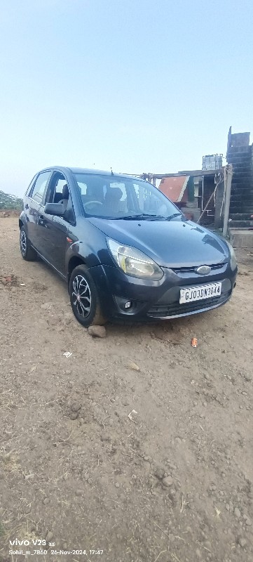 Ford Figo..2011...