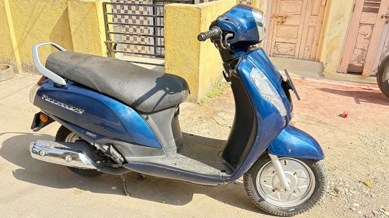 Suzuki access 1...