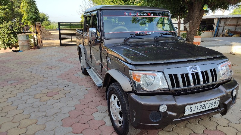 mahindra bolero...