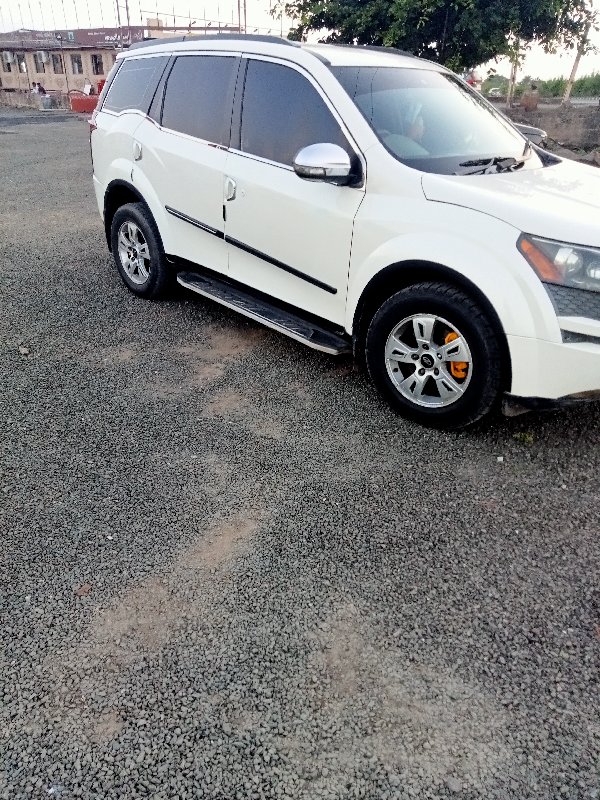 Mahindra XUV 50...