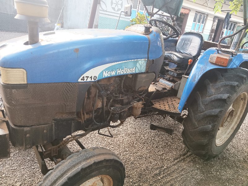 NEW HOLLAND 471...