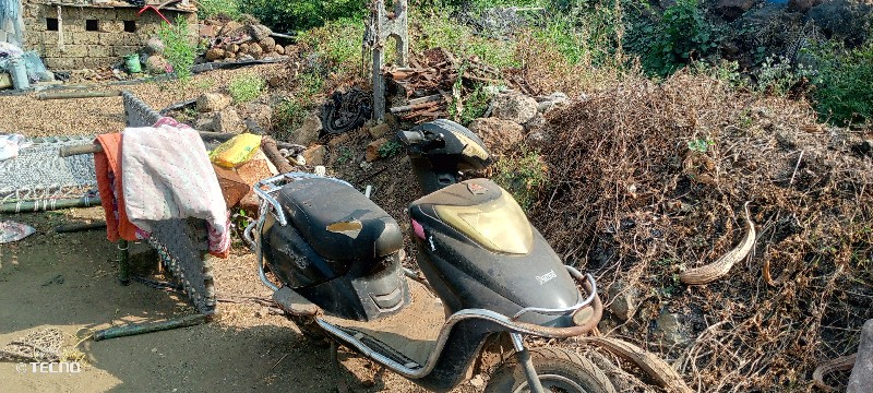 બેટરી વારી ગાડી...