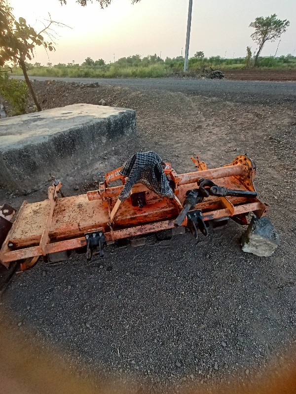 રોટાવેટર વેચવાન...