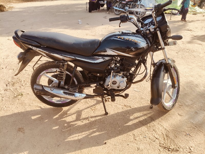 Bajaj platina