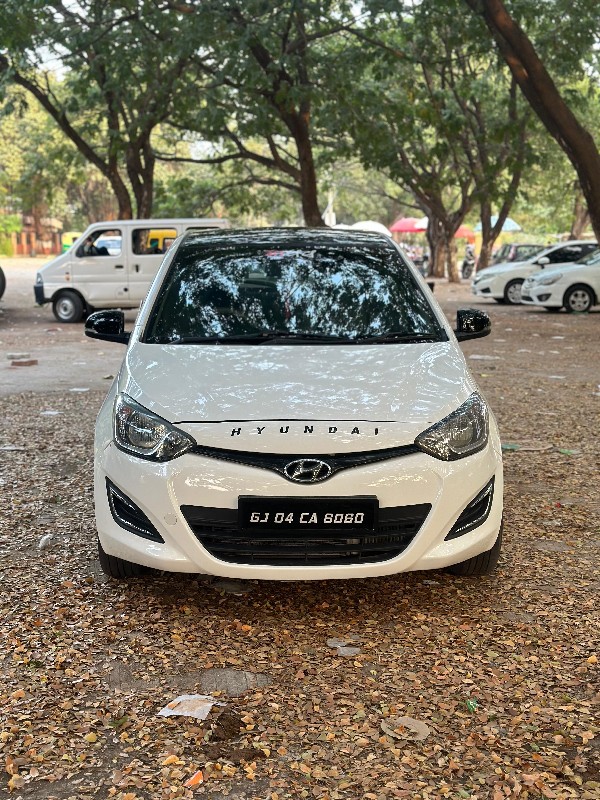 HYUNDAI I 20